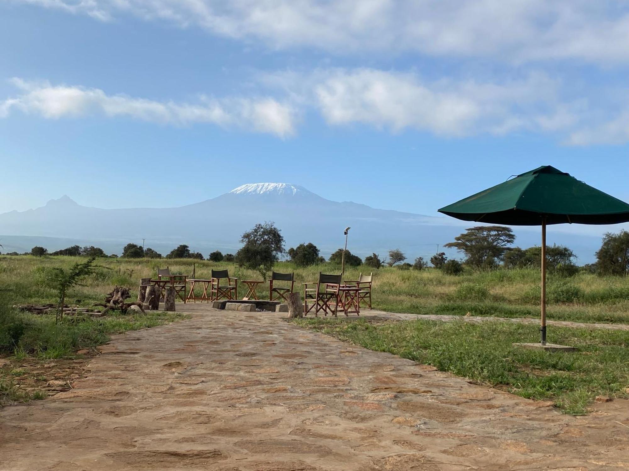 Amboseli Discovery Camp Eksteriør bilde
