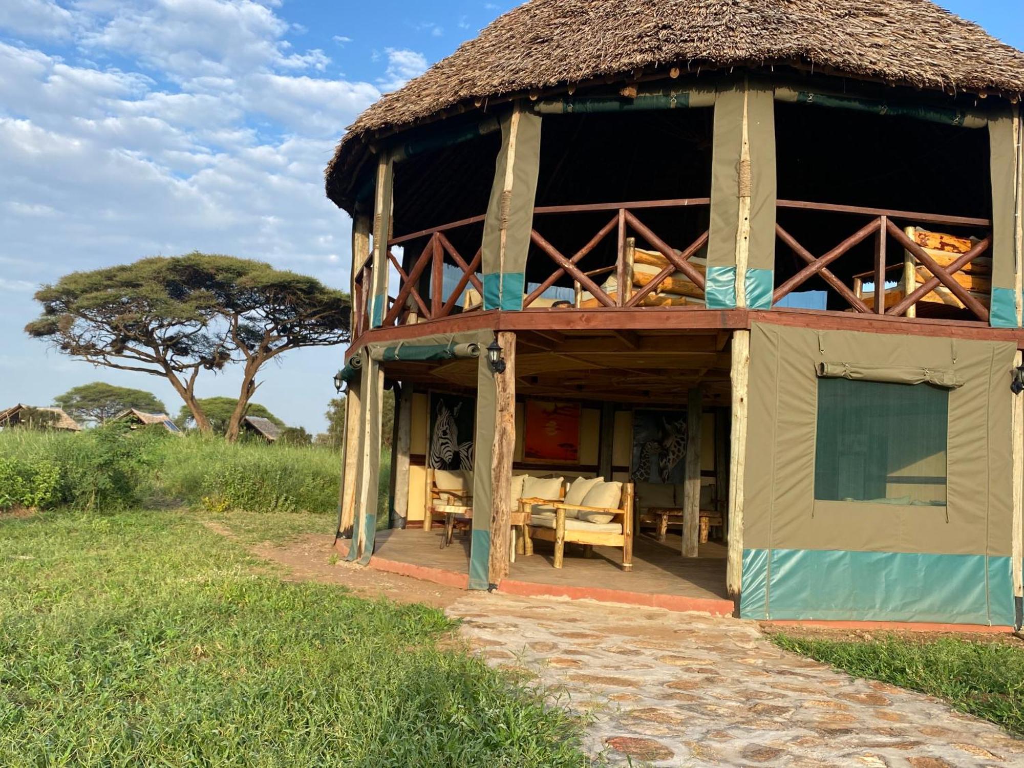 Amboseli Discovery Camp Eksteriør bilde