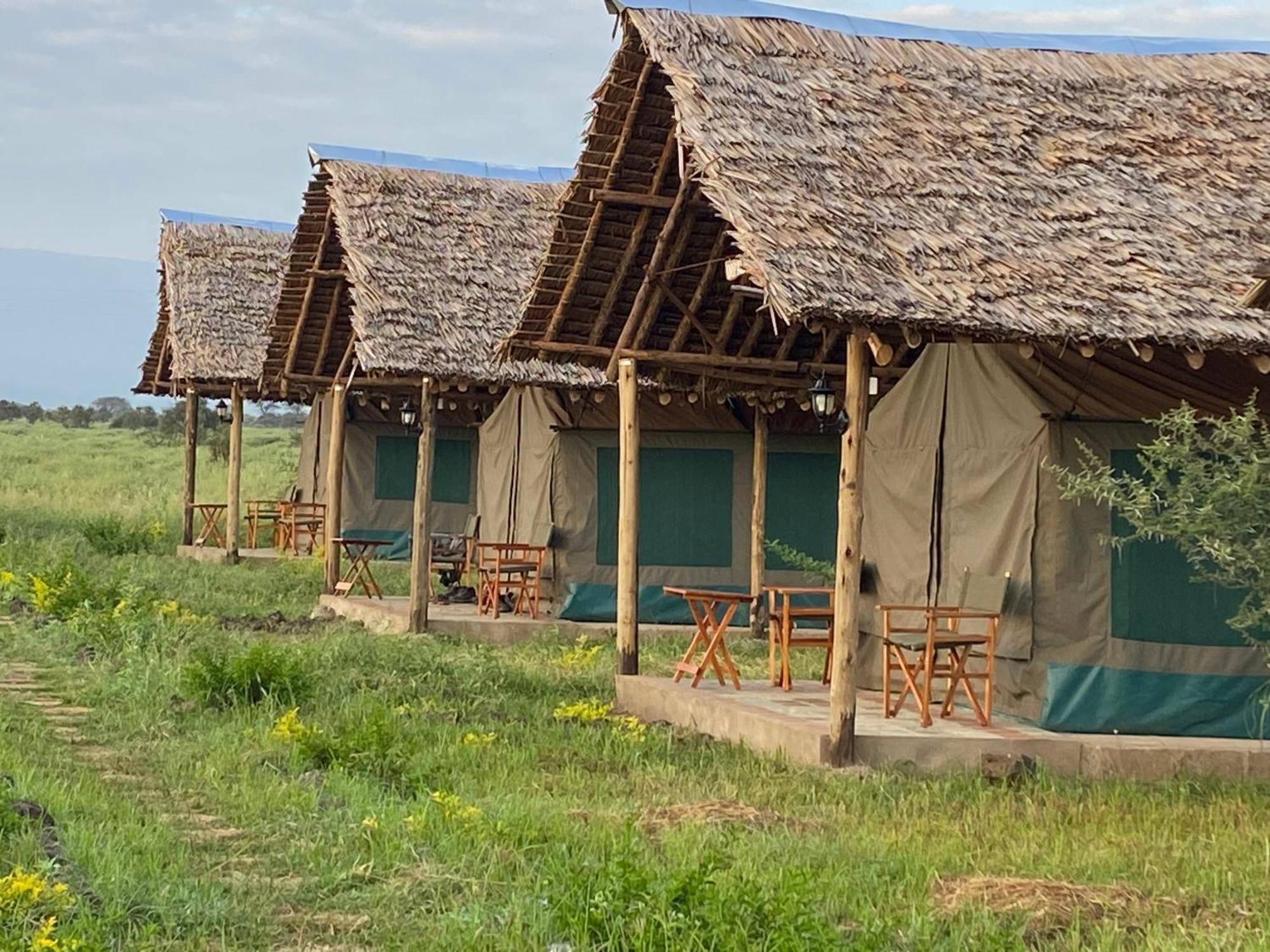 Amboseli Discovery Camp Eksteriør bilde