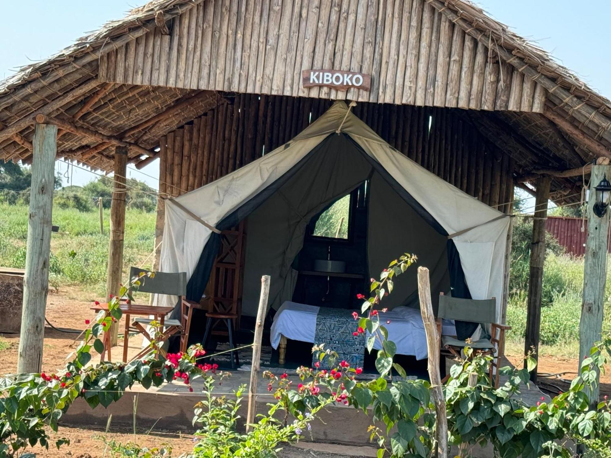 Amboseli Discovery Camp Eksteriør bilde