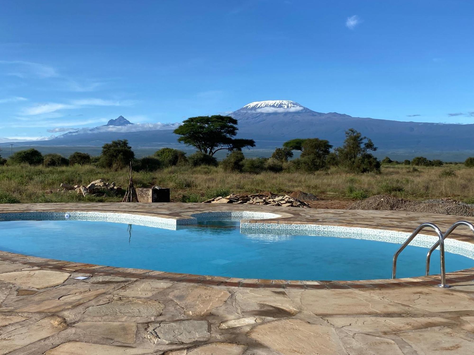 Amboseli Discovery Camp Eksteriør bilde