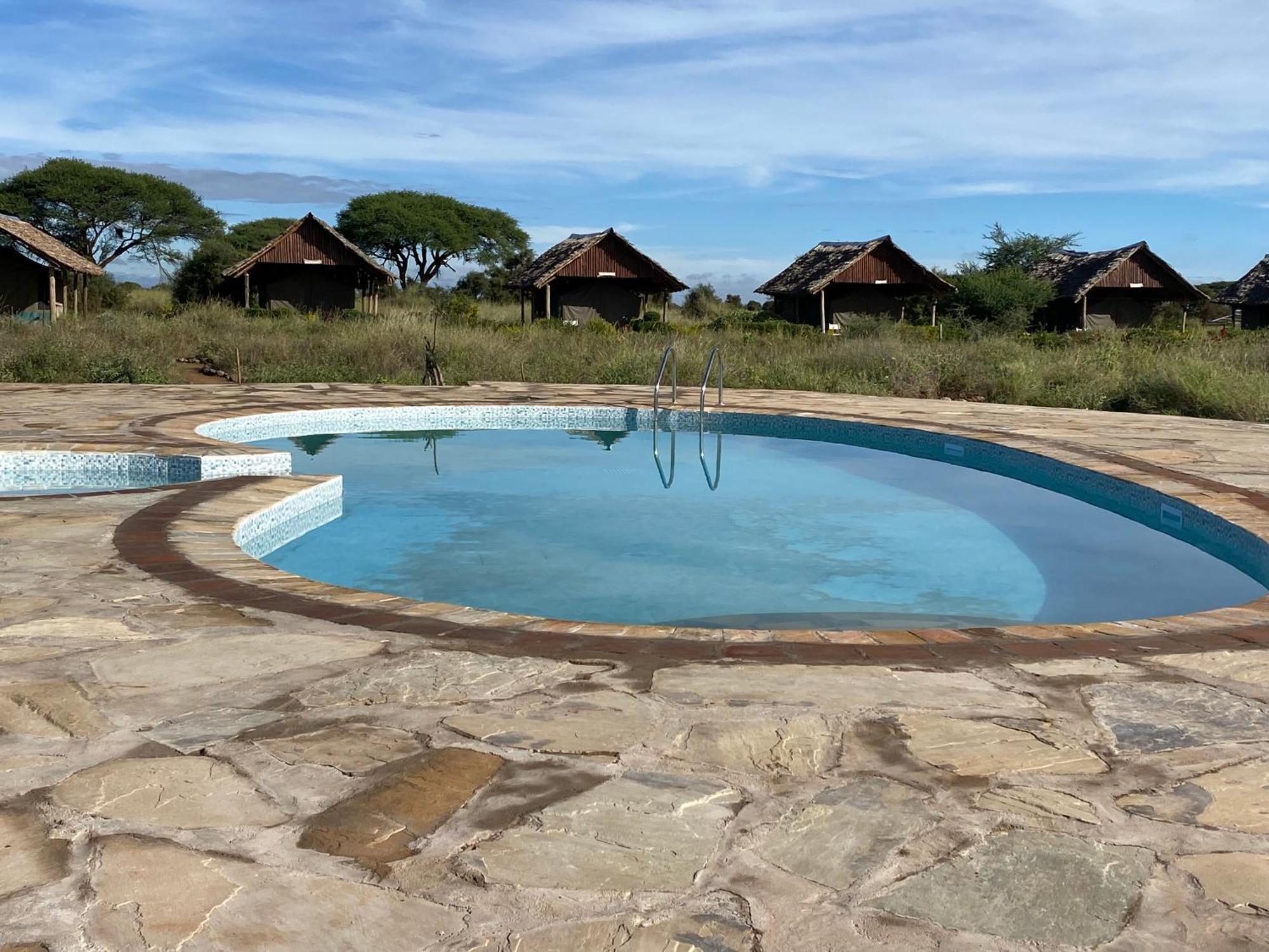 Amboseli Discovery Camp Eksteriør bilde